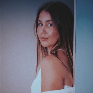 Meet your Posher, Estella